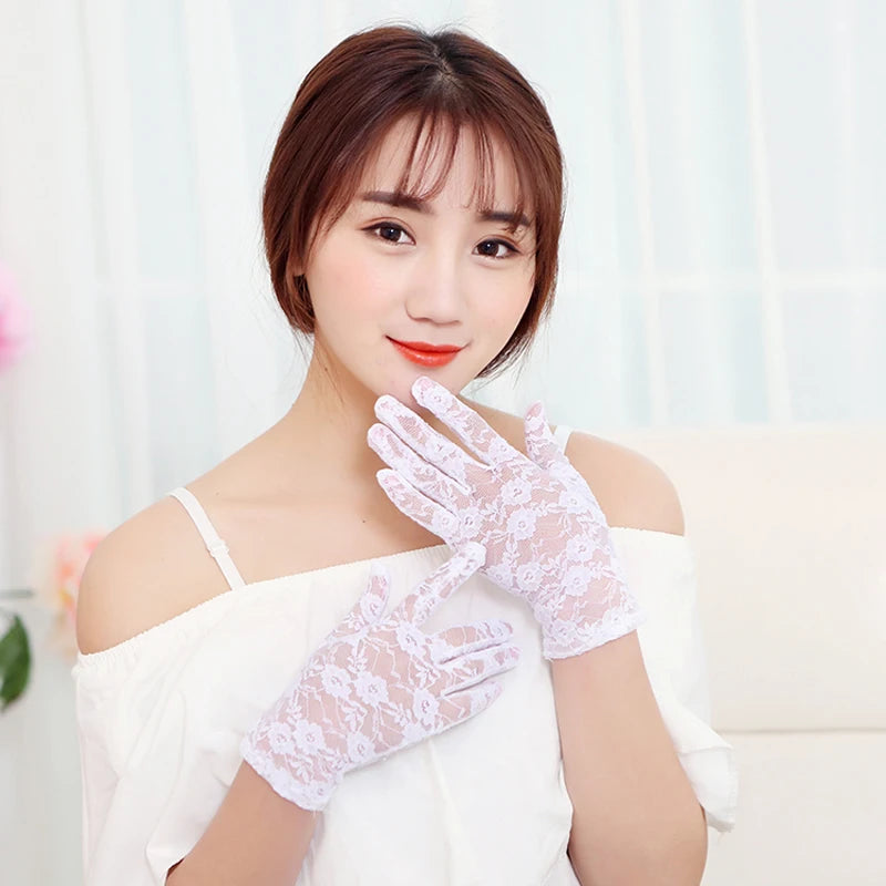 Women Vintage Sheer Short Lace Gloves
