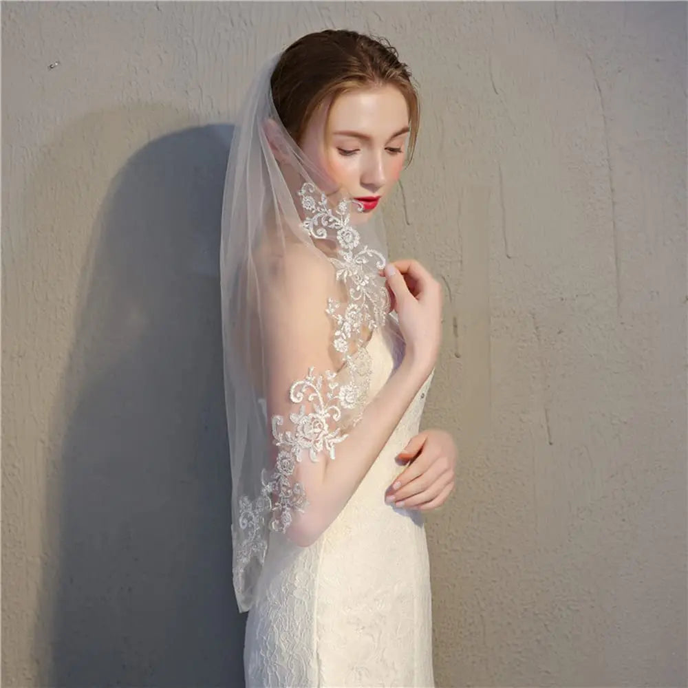 Bridal Lace Wedding for 2-Tier Appliqued Short Waist Length
