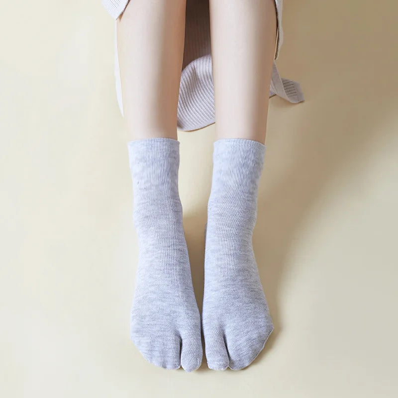 Japanese Men And Women's Summer Fiber Double Fingered Socks
