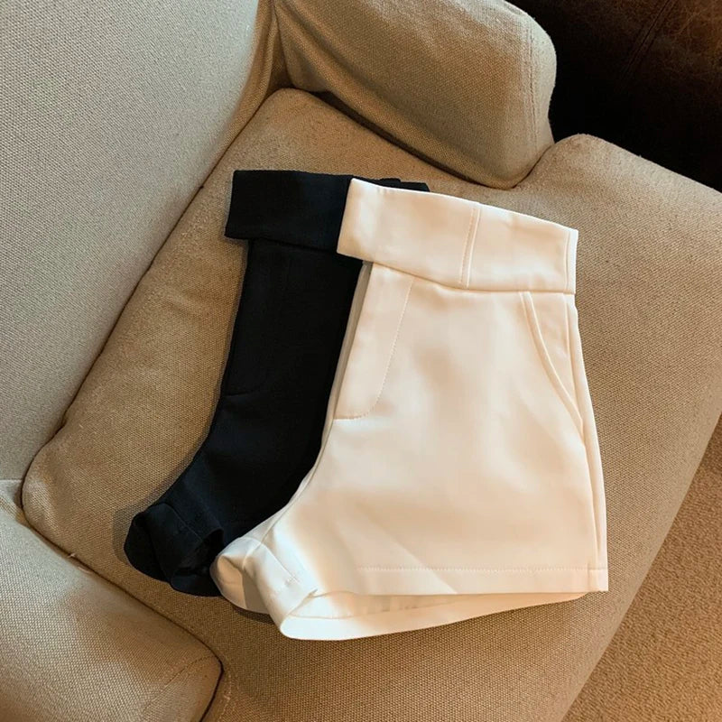 Mooyufon Black Shorts
