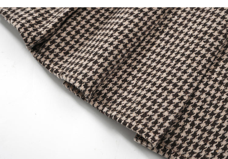 Low Rise Houndstooth Mini Skirt with Belt