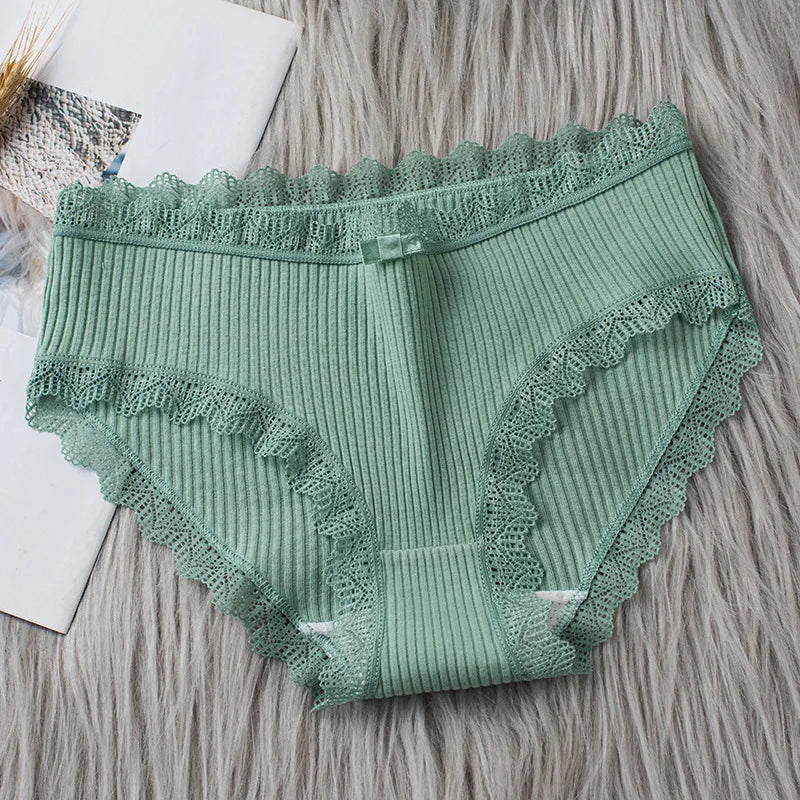 4 Pcs Lace Wavy Trim Bikini Panties