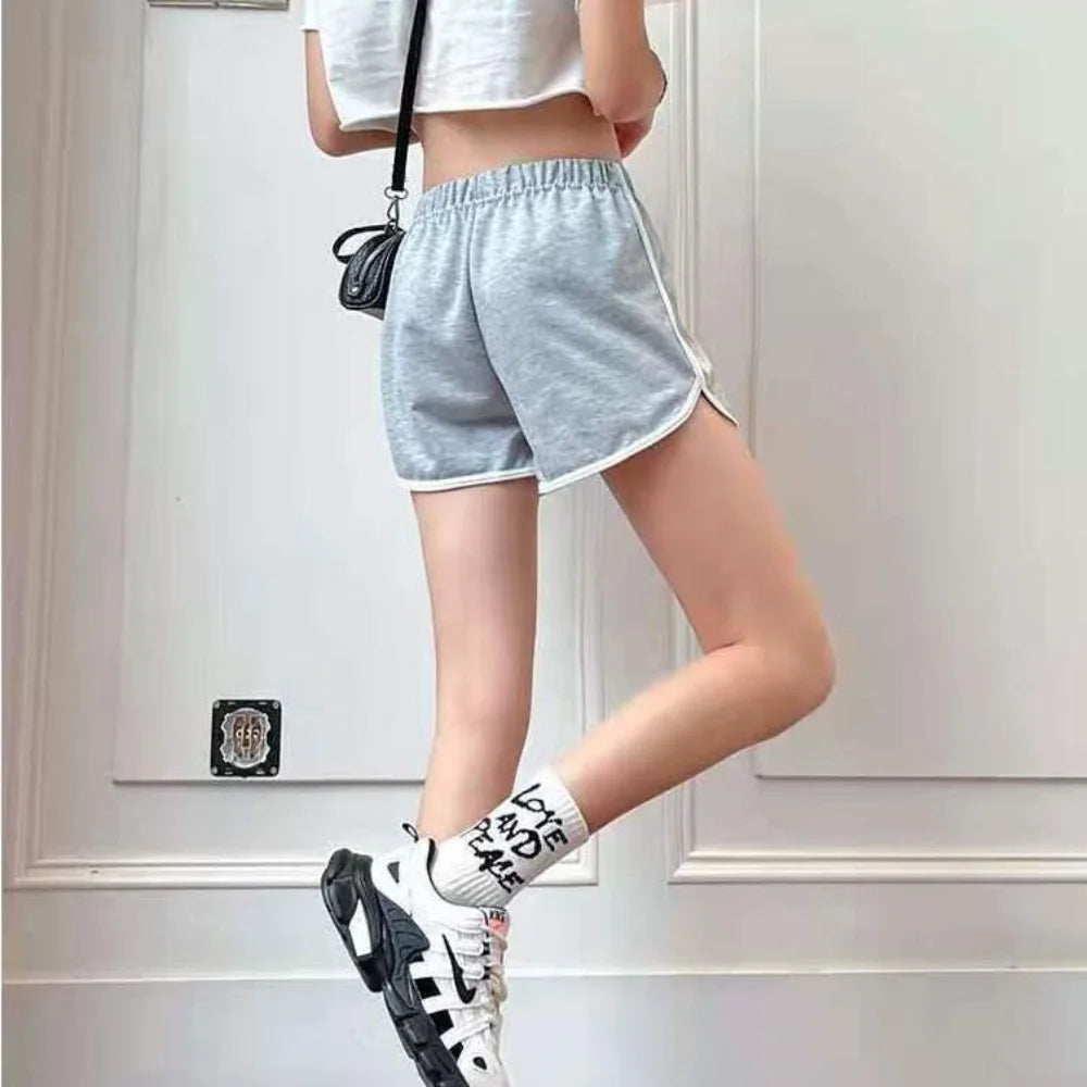 Elastic Shorts for Women, Loose Fitting.