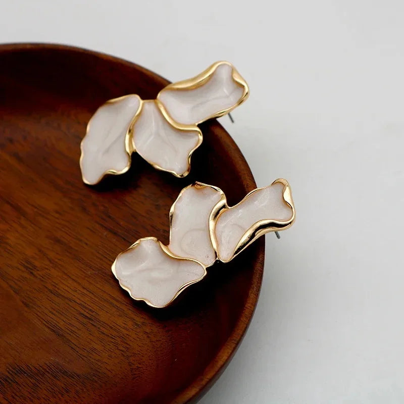 Metal Flower Cream Epoxy Earring