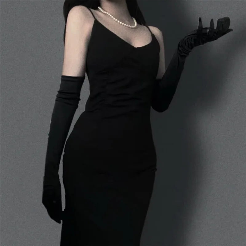 Extended ceremonial gloves
