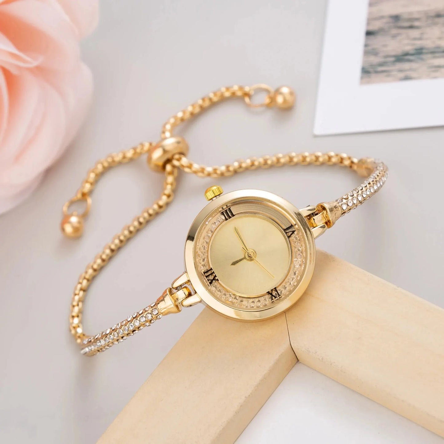 Women's Wristwatch Gold Bracelet Small Dial Elegant Watch