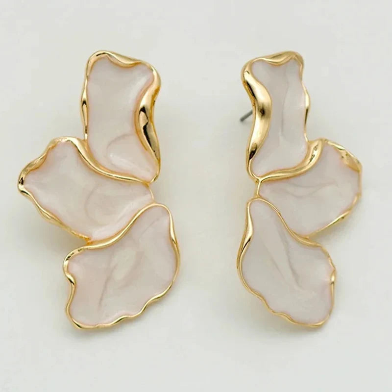 Metal Flower Cream Epoxy Earring