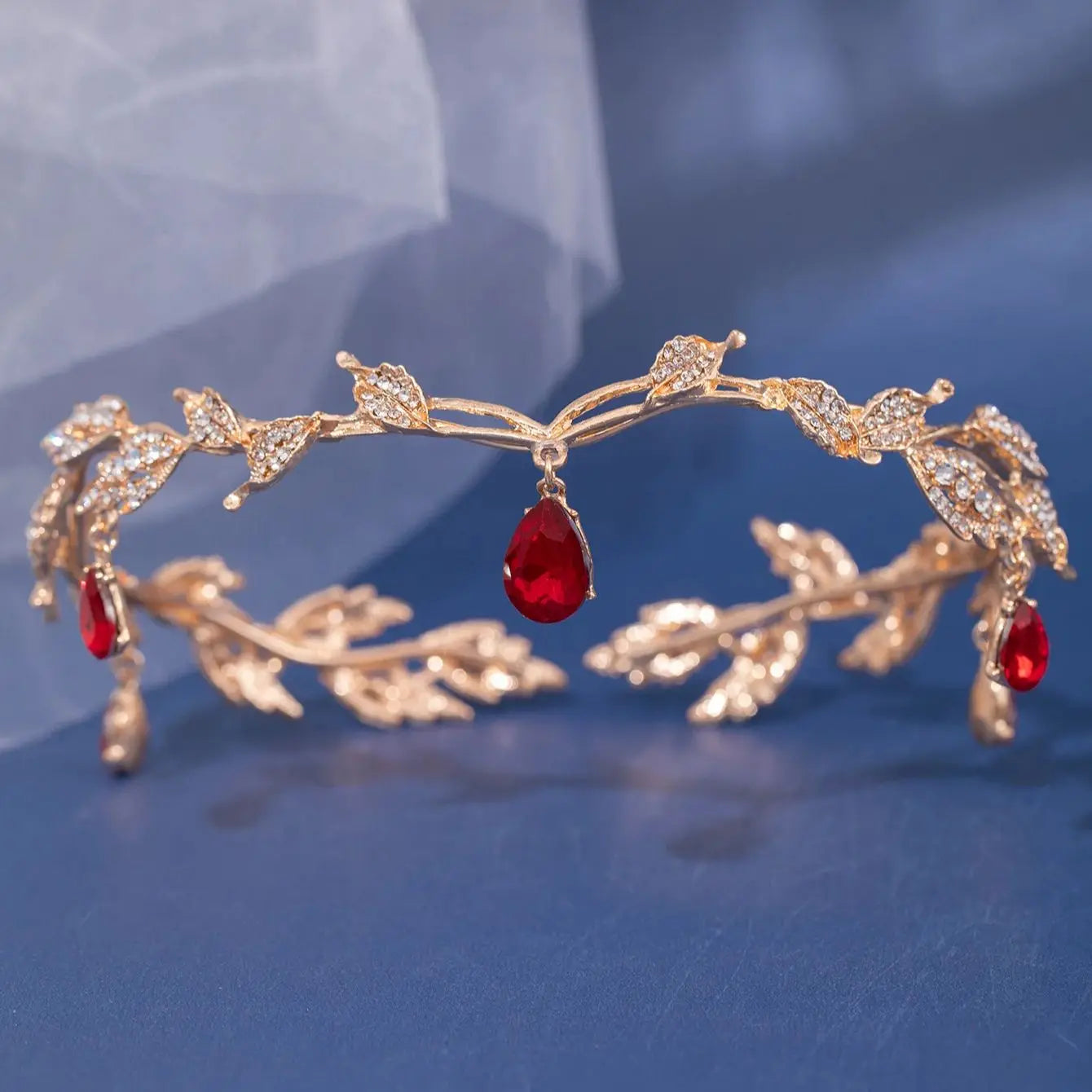 Vintage Crown Leaves