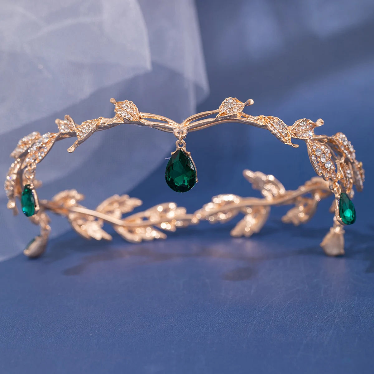Vintage Crown Leaves