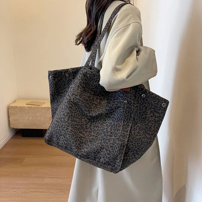 Leopard Pattern Tote Bag
