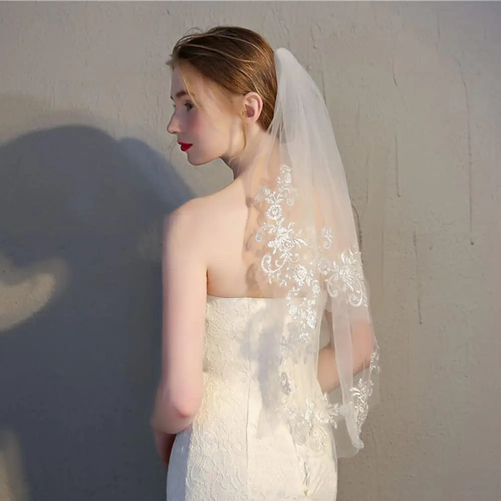 Bridal Lace Wedding for 2-Tier Appliqued Short Waist Length