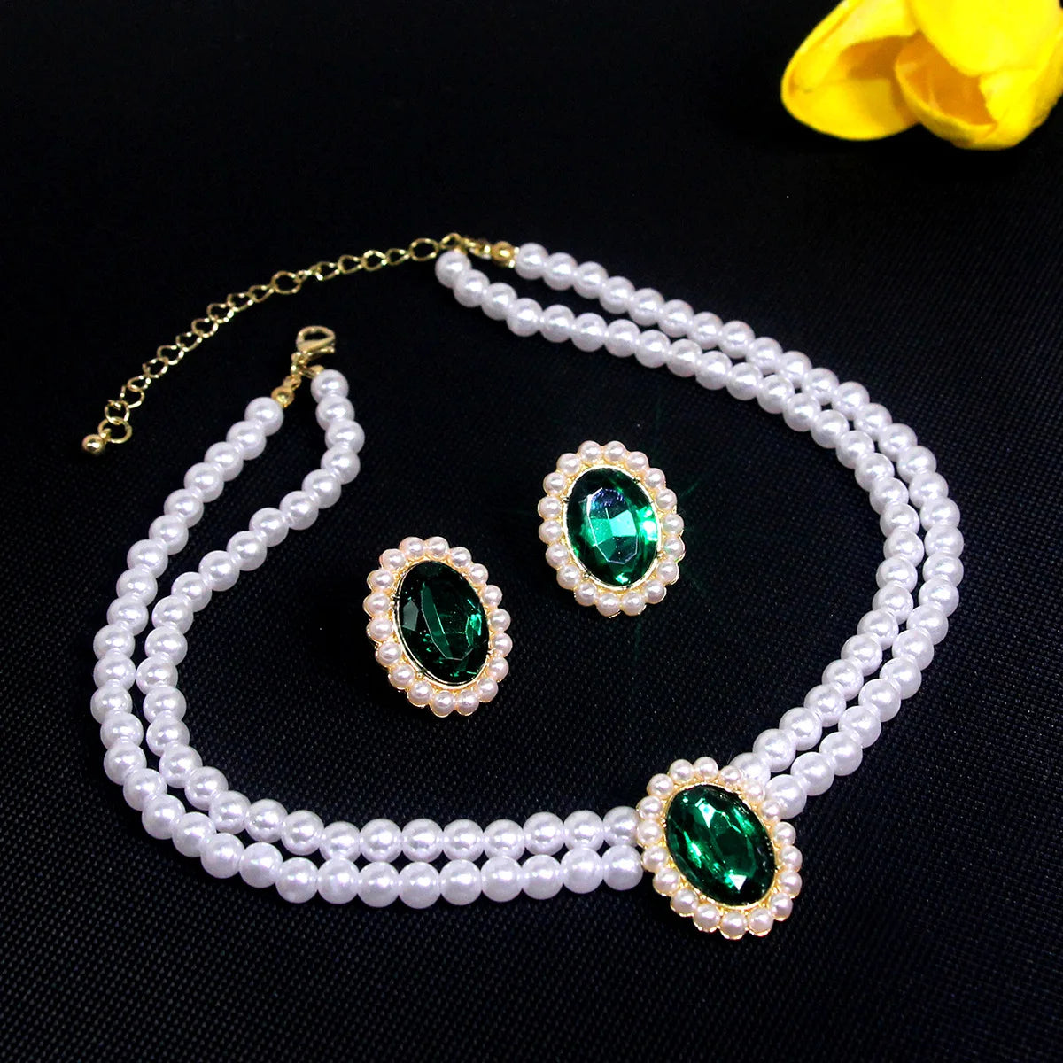 3 pieces of women's trendy jewelry set