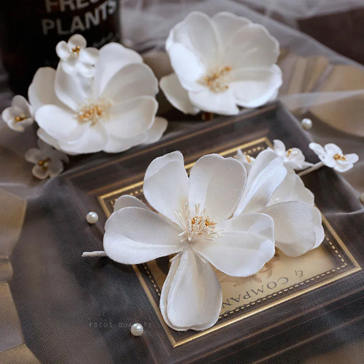 CC Flower Shape Hairpins