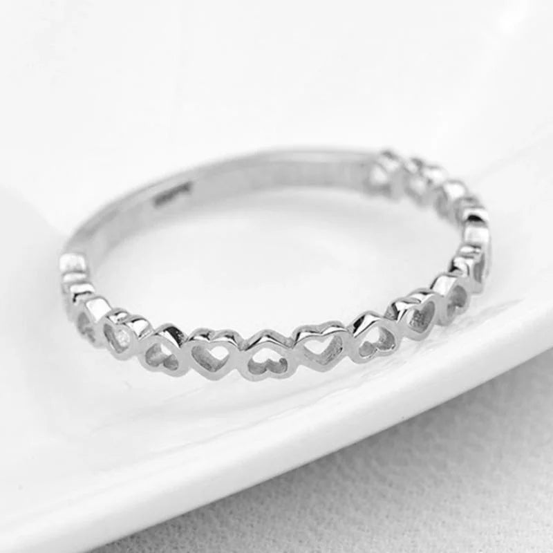 Hollow Hearts Finger Ring