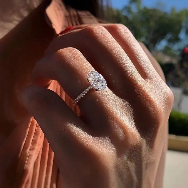 Oval Finger Ring